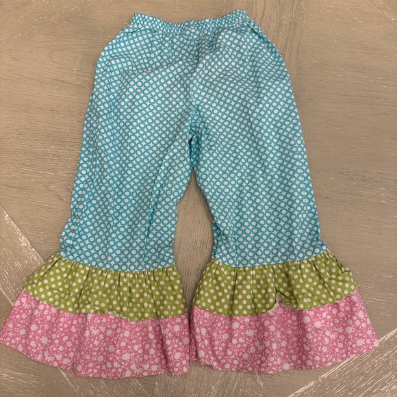 Girls ruffle pants and top for back to school - Picture 5 of 6